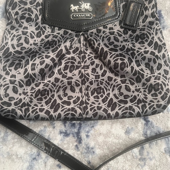 Excellent condition Coach leopard print crossbody - Picture 1 of 15